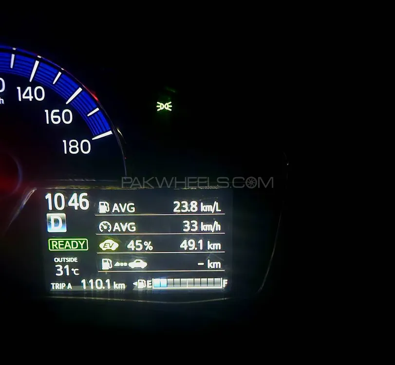 Toyota Corolla Axio 2015 for Sale in Islamabad Image-1