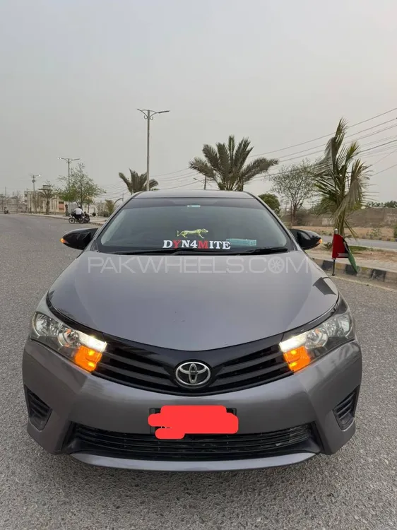 Toyota Corolla 2015 for Sale in Karachi Image-1
