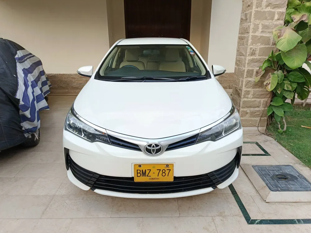 Toyota Corolla 2018 for Sale in Karachi Image-1