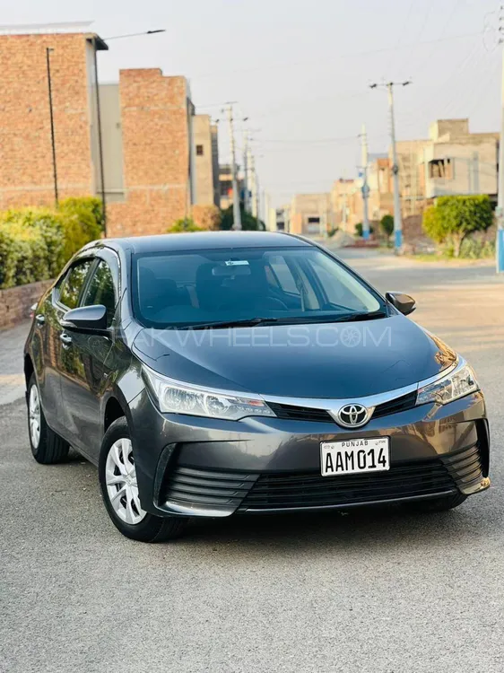 Toyota Corolla 2020 for Sale in Jhang Image-1