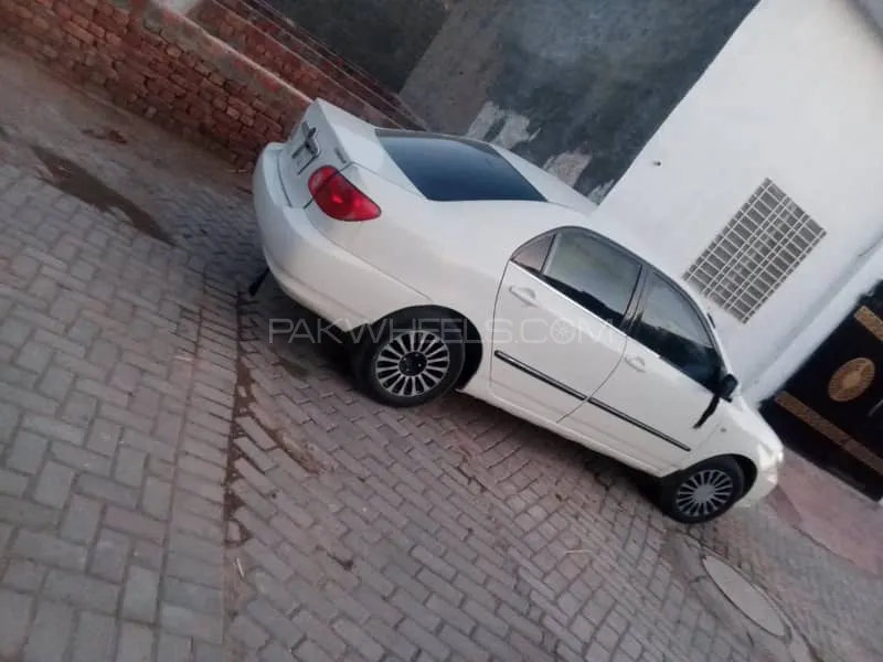 Toyota Corolla 2004 for Sale in Vehari Image-1