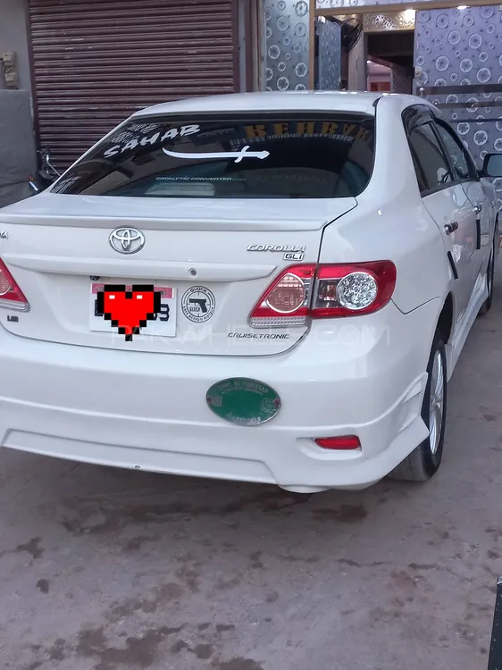 Toyota Corolla 2013 for Sale in Karachi Image-1