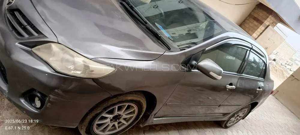 Toyota Corolla 2013 for Sale in Karachi Image-1