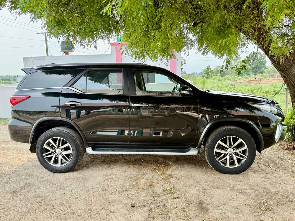 Toyota Fortuner 2019 for Sale in Mandi bahauddin Image-1