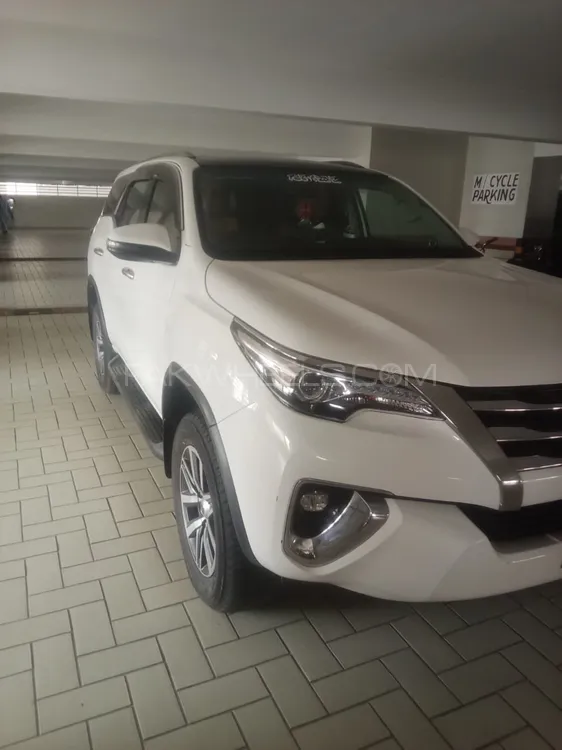 Toyota Fortuner 2018 for Sale in Karachi Image-1