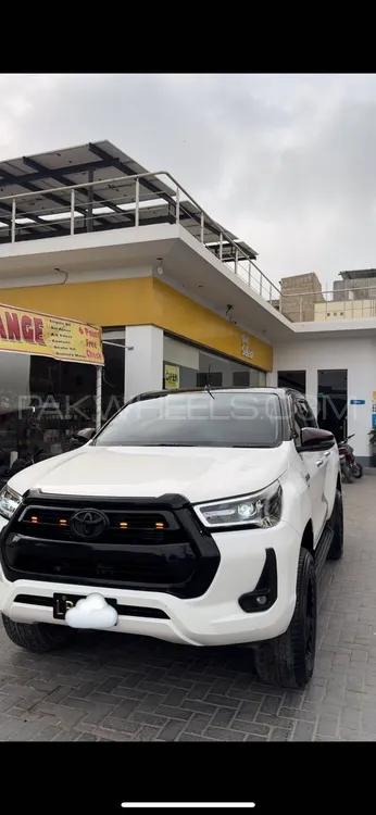 Toyota Hilux 2021 for Sale in Karachi Image-1