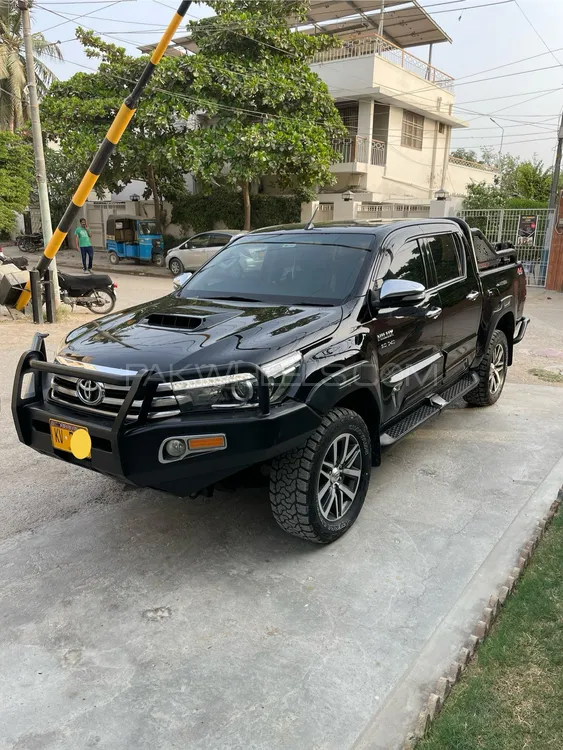 Toyota Hilux 2017 for Sale in Karachi Image-1
