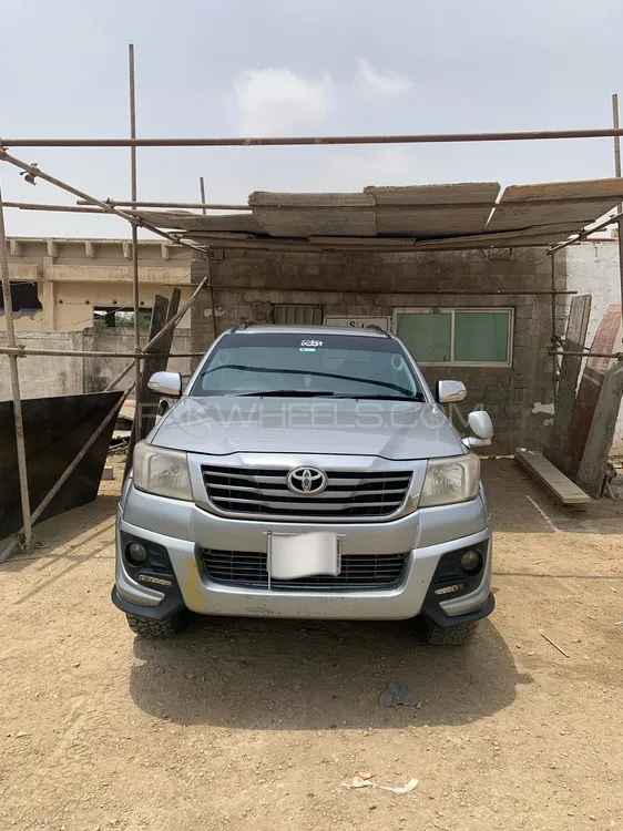 Toyota Hilux 2012 for Sale in Karachi Image-1