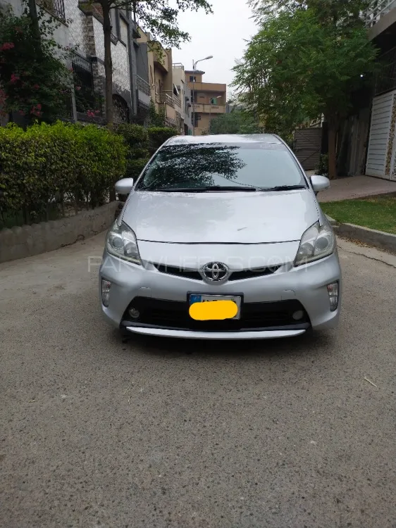 Toyota Prius 2013 for Sale in Faisalabad Image-1