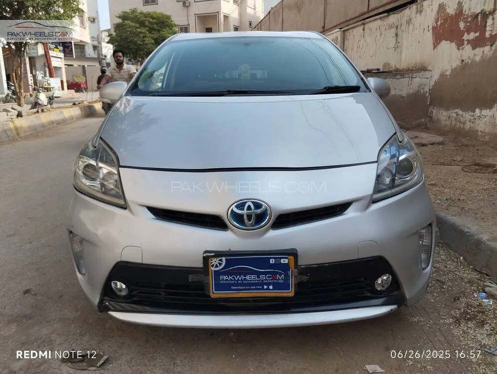 ٹویوٹا پریوس 2014 for Sale in کراچی Image-1