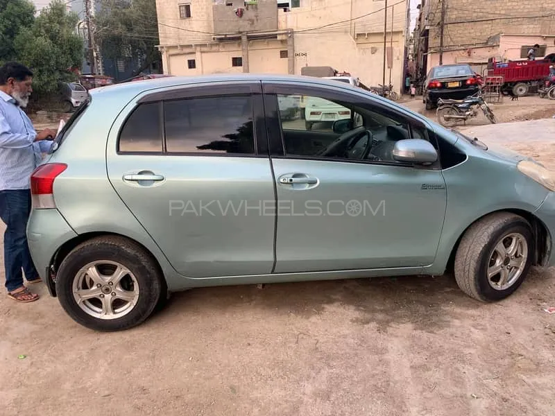Toyota Vitz 2008 for Sale in Karachi Image-1