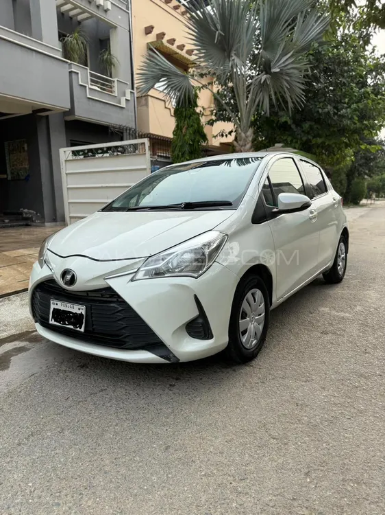 Toyota Vitz 2018 for Sale in Lahore Image-1