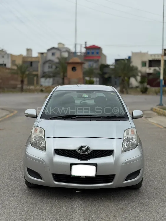 Toyota Vitz 2009 for Sale in Islamabad Image-1