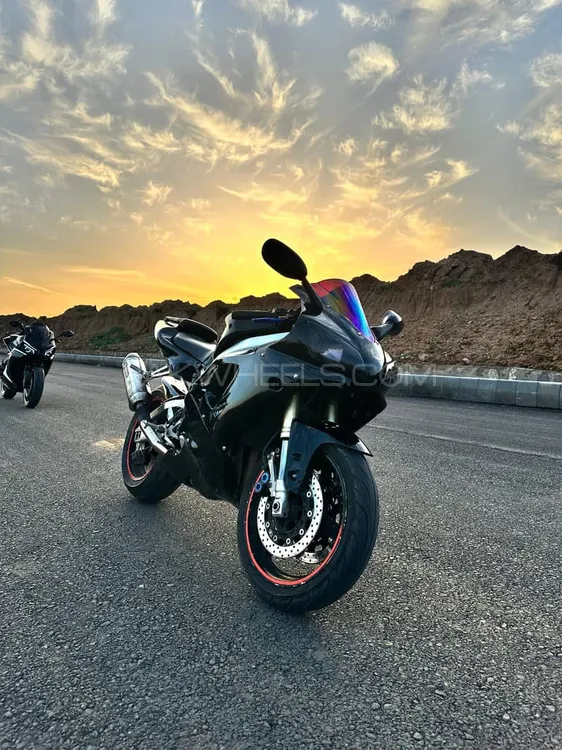 Yamaha YZF-R1 2001 for Sale Image-1