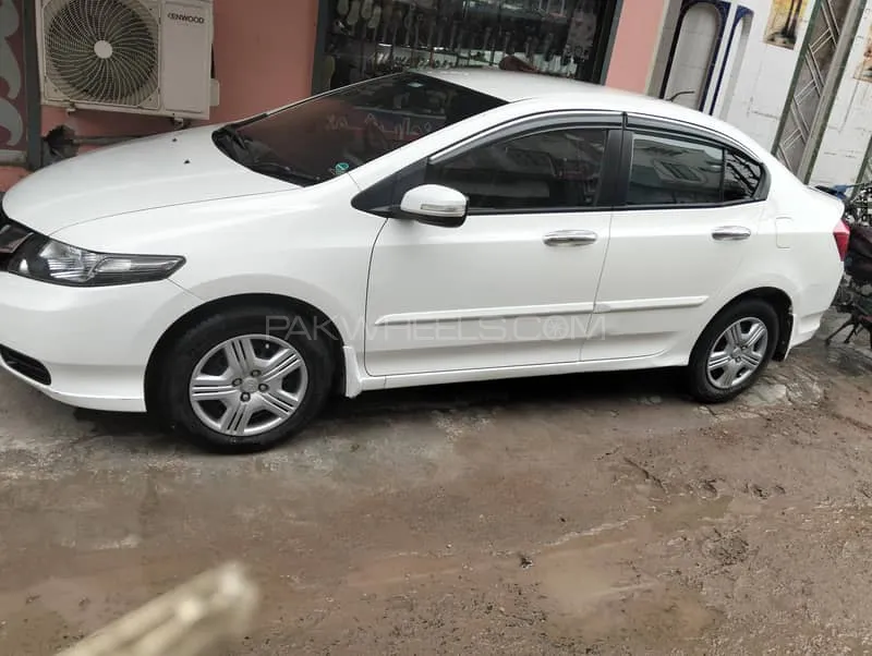 Honda City 2018 for Sale in Okara Image-1