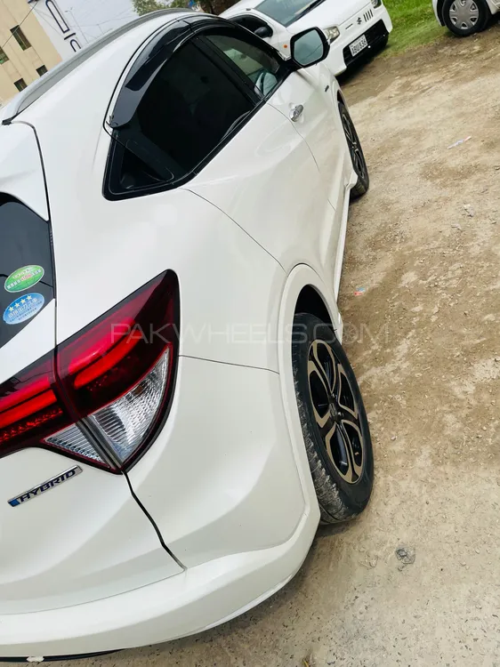 Honda Vezel 2015 for Sale in Lahore Image-1
