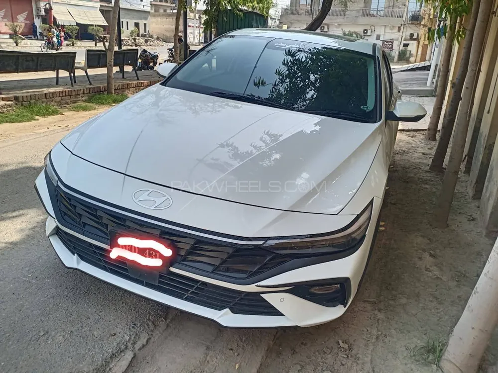 Hyundai Elantra 2025 for Sale in Multan Image-1