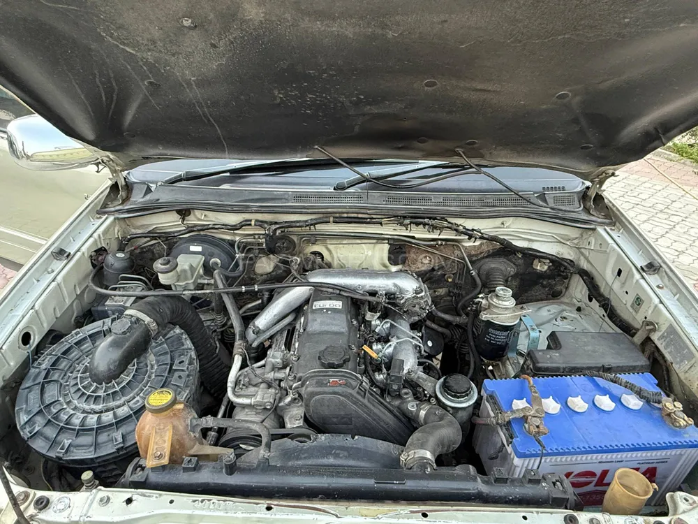 Toyota Hilux 2005 for Sale in Jhelum Image-1