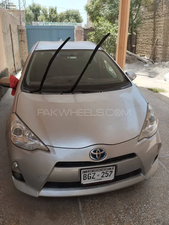 Toyota Aqua 2013 for Sale in Kot addu Image-1