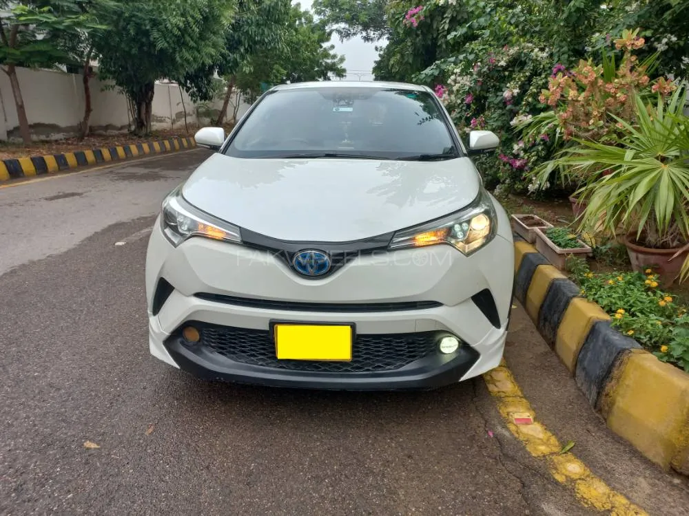 Toyota C-HR 2017 for Sale in Karachi Image-1