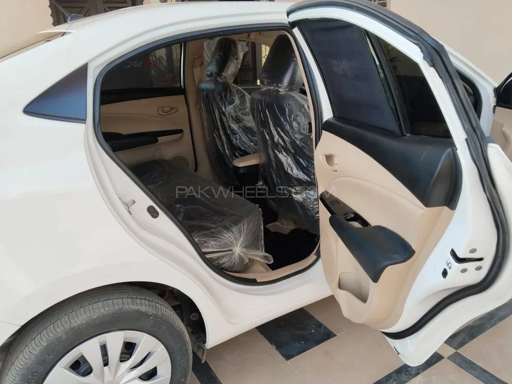 Toyota Corolla 2020 for Sale in Sadiqabad Toyota Corolla 2020 for Sale in Sadiqabad Image-18