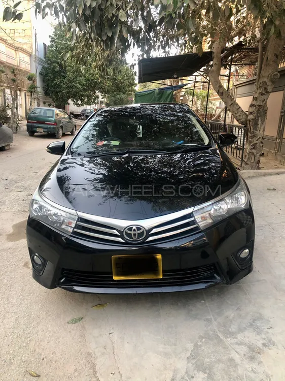 Toyota Corolla 2015 for Sale in Karachi Image-1