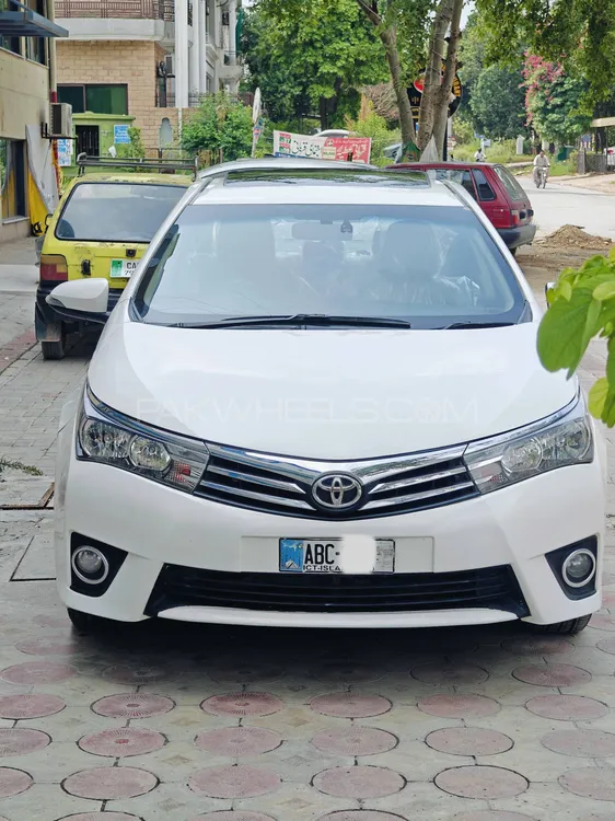 Toyota Corolla 2016 for Sale in Islamabad Image-1