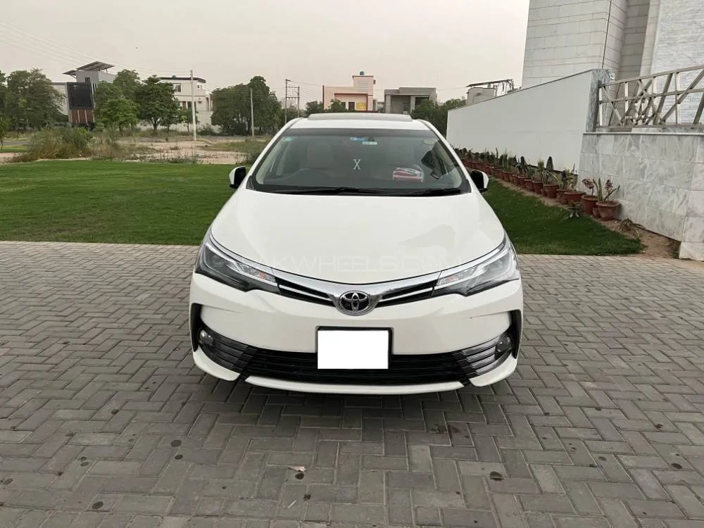Toyota Corolla 2018 for Sale in Islamabad Image-1