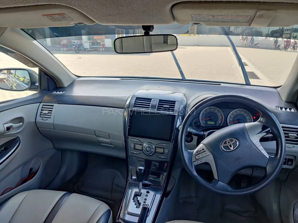 Toyota Corolla Axio 2006 for Sale in Lahore Image-1