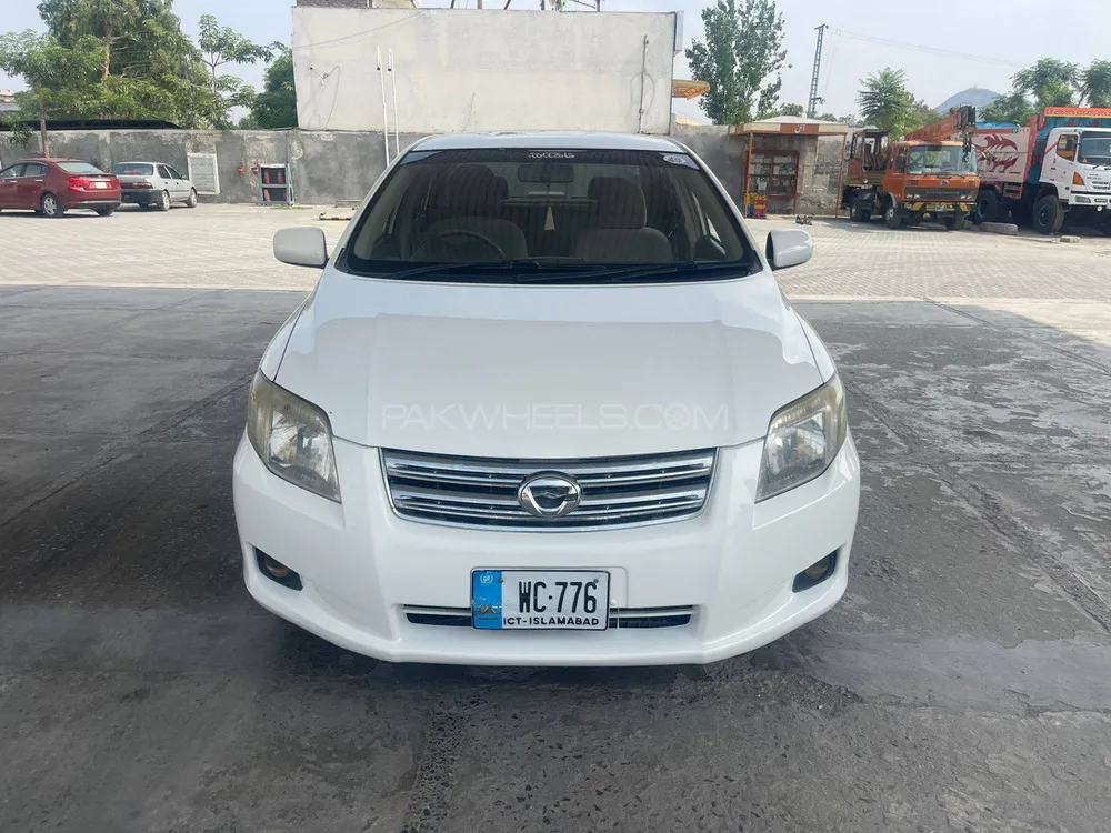 Toyota Corolla Axio 2007 for Sale in Islamabad Image-1
