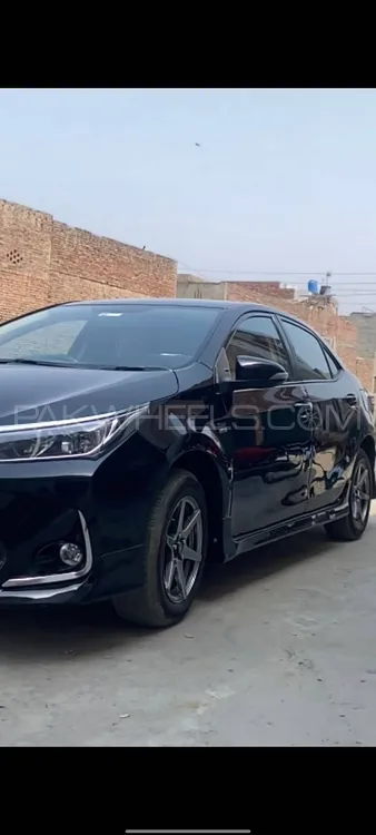 Toyota Corolla 2017 for Sale in Kot radha kishan Image-1
