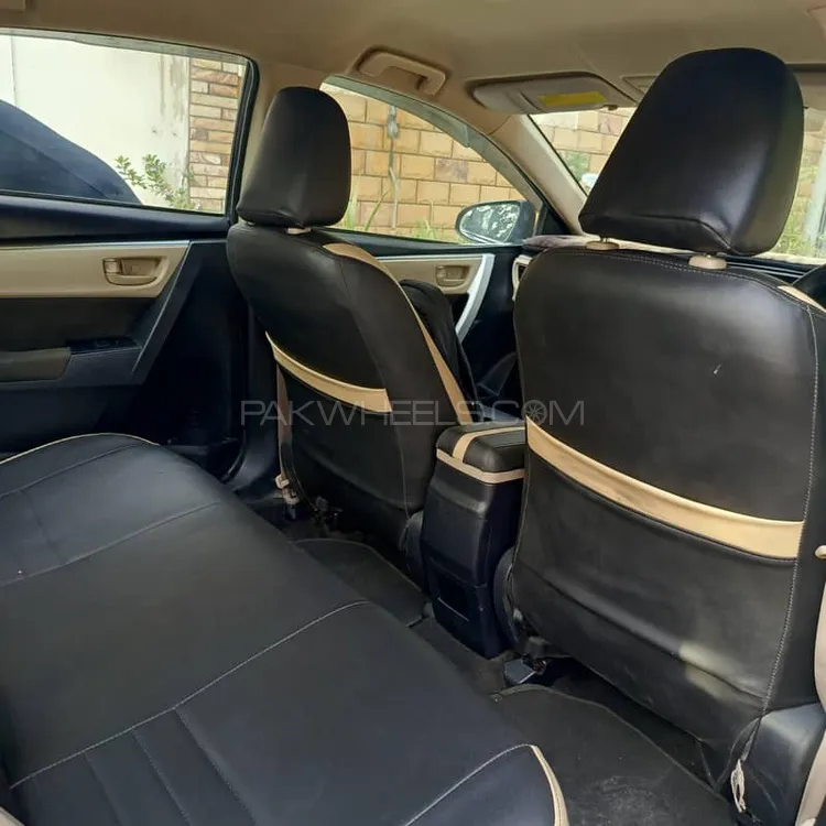 Toyota Corolla 2017 for Sale in Karachi Image-1