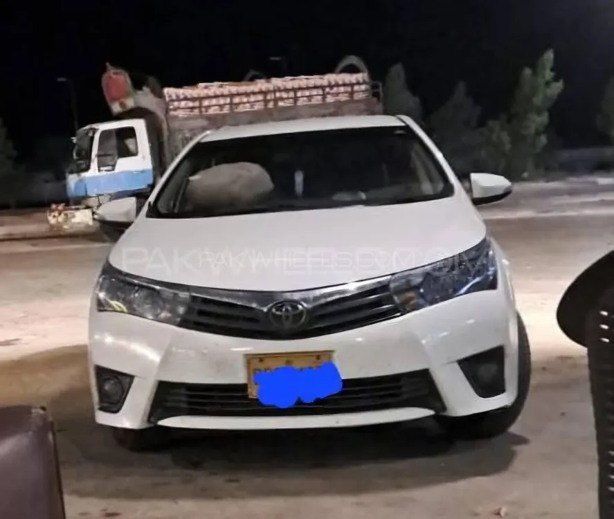Toyota Corolla 2015 for Sale in Karachi Image-1