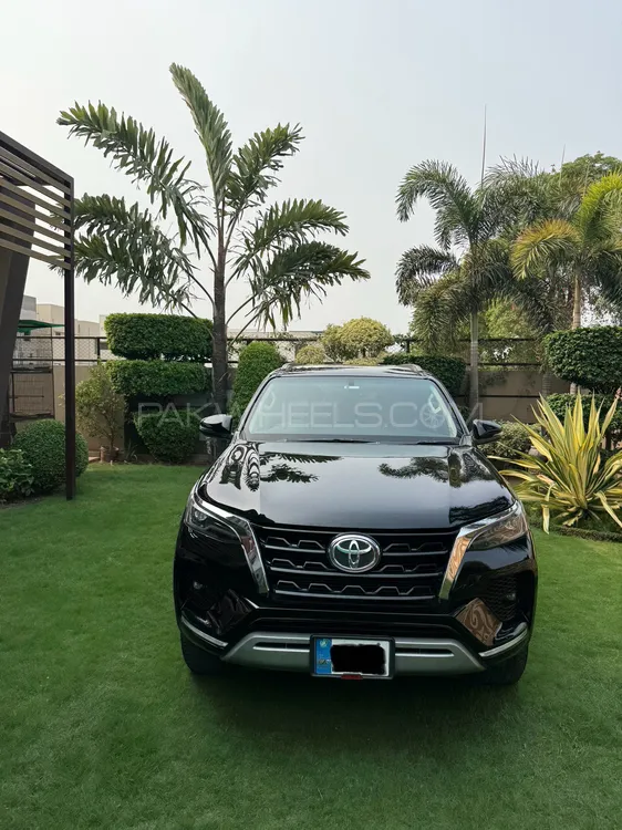 Toyota Fortuner 2021 for Sale in Lahore Image-1