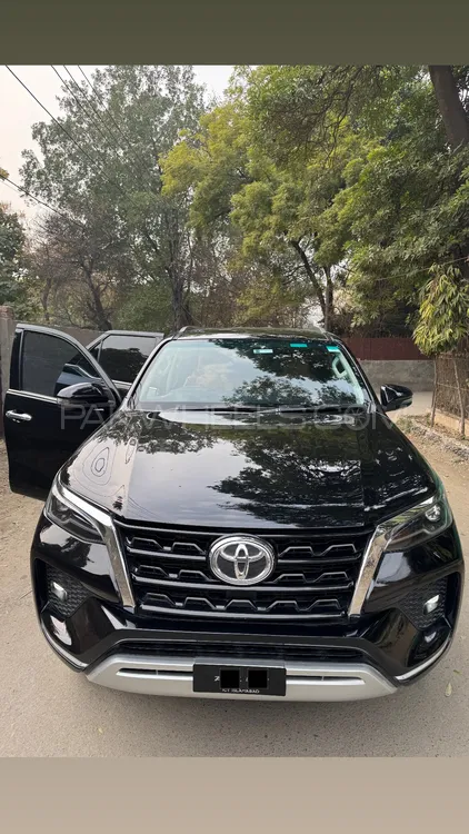 Toyota Fortuner 2022 for Sale in Lahore Image-1