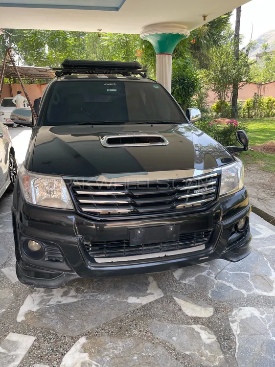 Toyota Hilux 2012 for Sale in Peshawar Image-1