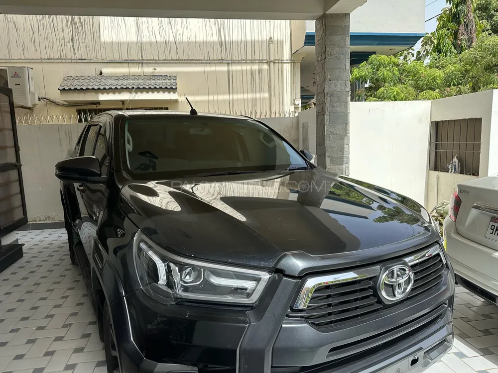 Toyota Hilux 2023 for Sale in Karachi Image-1