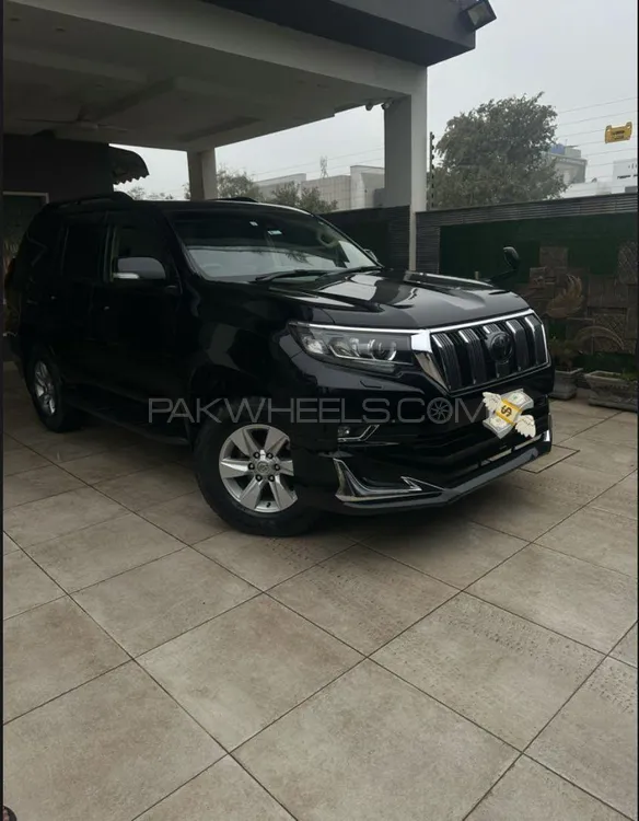 Toyota Prado 2017 for Sale in Lahore Image-1