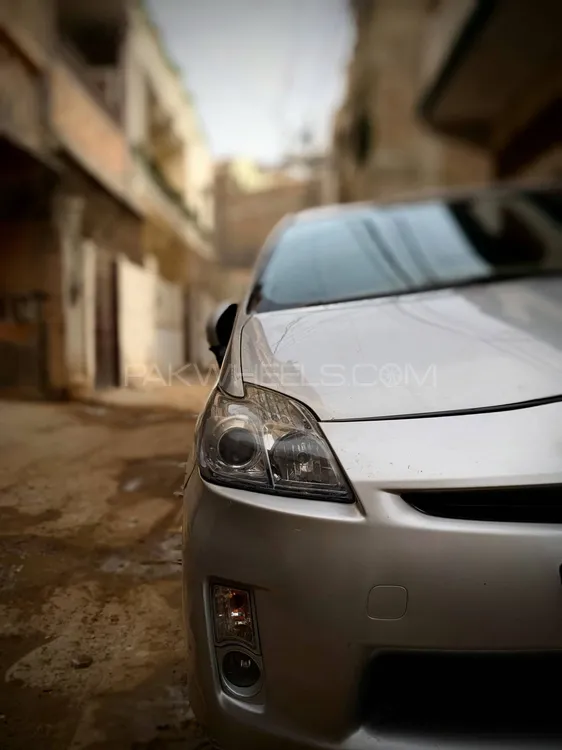 Toyota Prius 2011 for Sale in Karachi Image-1