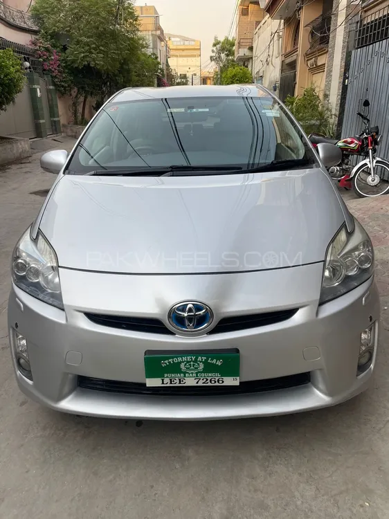 Toyota Prius 2011 for Sale in Faisalabad Image-1