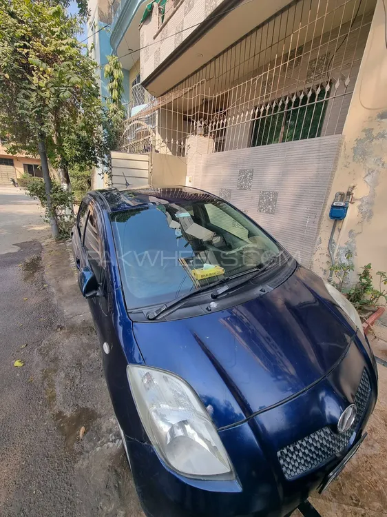 Toyota Vitz 2006 for Sale in Lahore Image-1