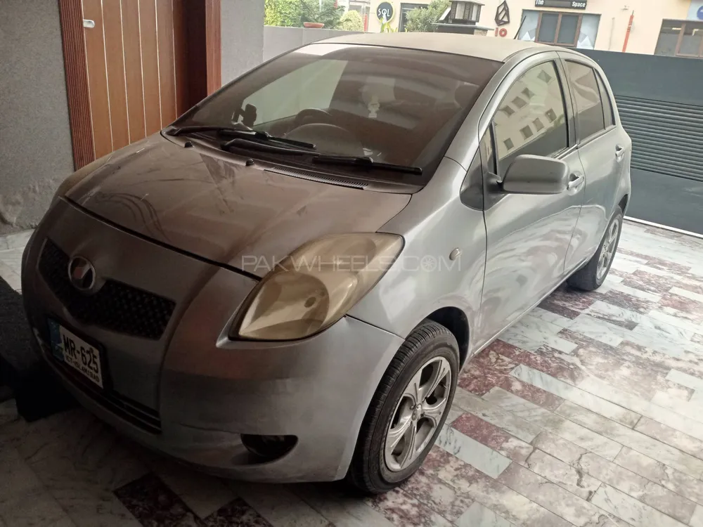 Toyota Vitz 2006 for Sale in Islamabad Image-1