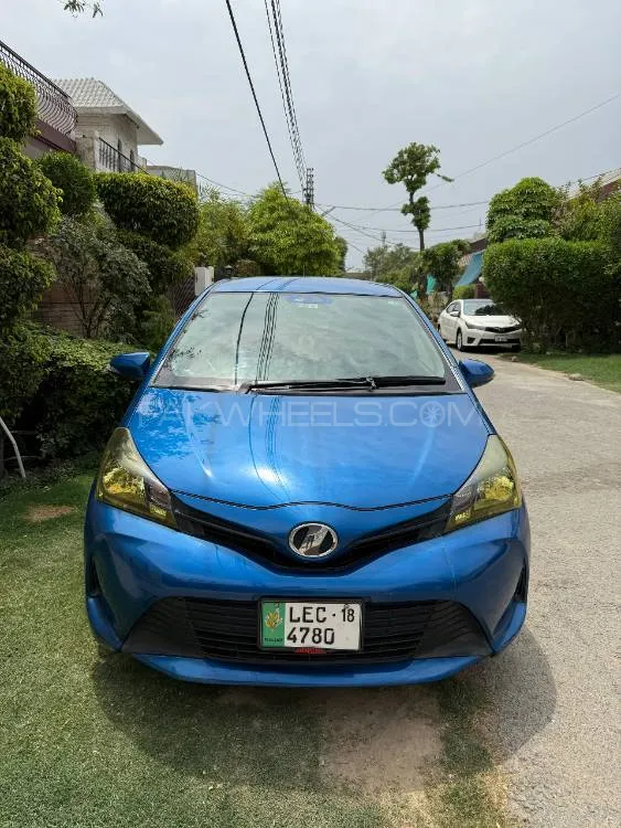 Toyota Vitz 2015 for Sale in Lahore Image-1