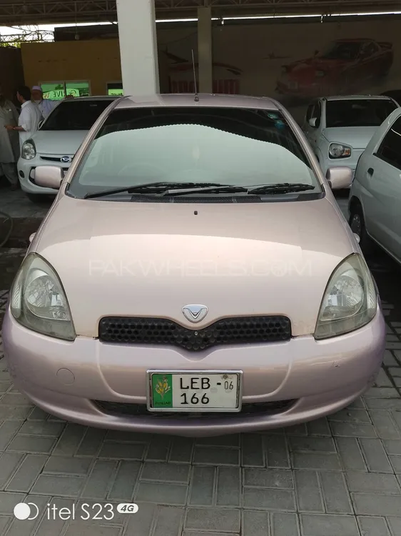 Toyota Vitz 2001 for Sale in Peshawar Image-1
