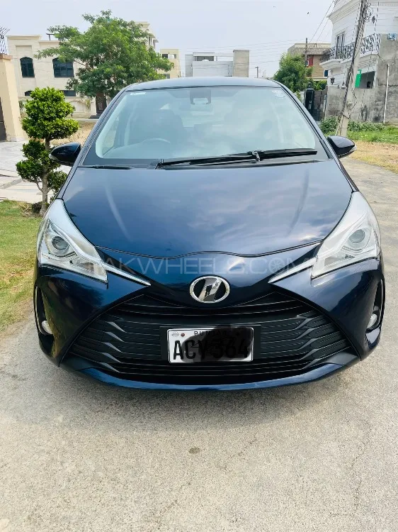 Toyota Vitz 2019 for Sale in Lahore Image-1
