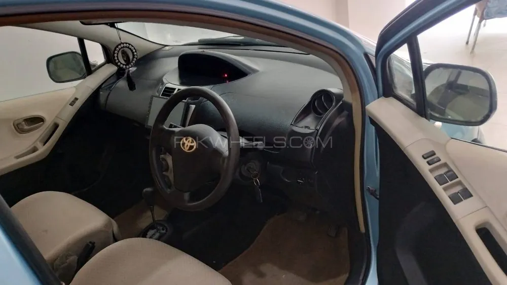 Toyota Vitz 2006 for Sale in Quetta Image-1