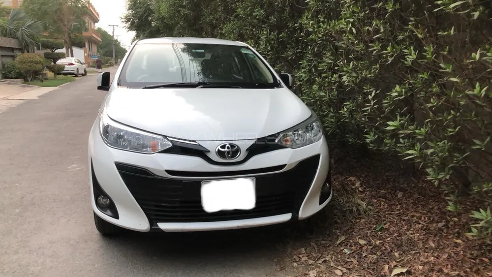 Toyota Yaris Sedan 2021 for Sale in Lahore Image-1