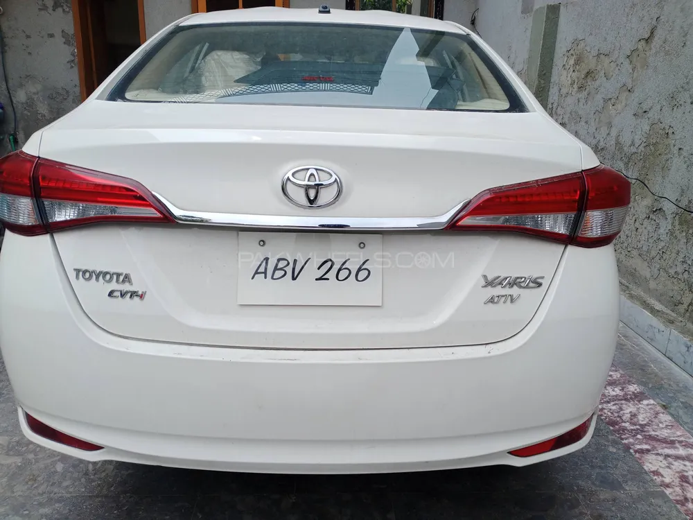 Toyota Yaris Sedan 2021 for Sale in Lahore Image-1
