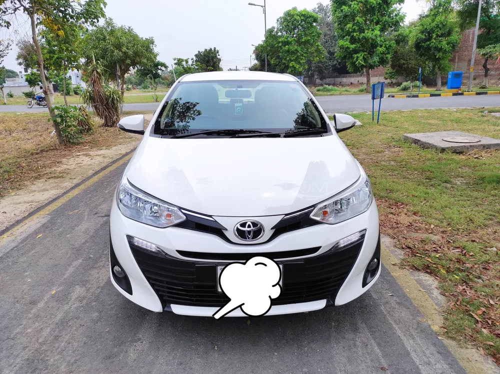 Toyota Yaris Sedan 2020 for Sale in Lahore Image-1