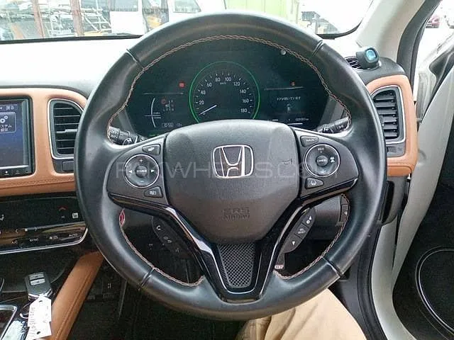 Honda Vezel 2019 for Sale in Islamabad Image-1